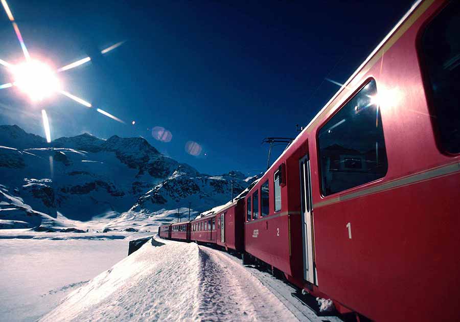 Matterhorn Gotthard Bahn im Winter